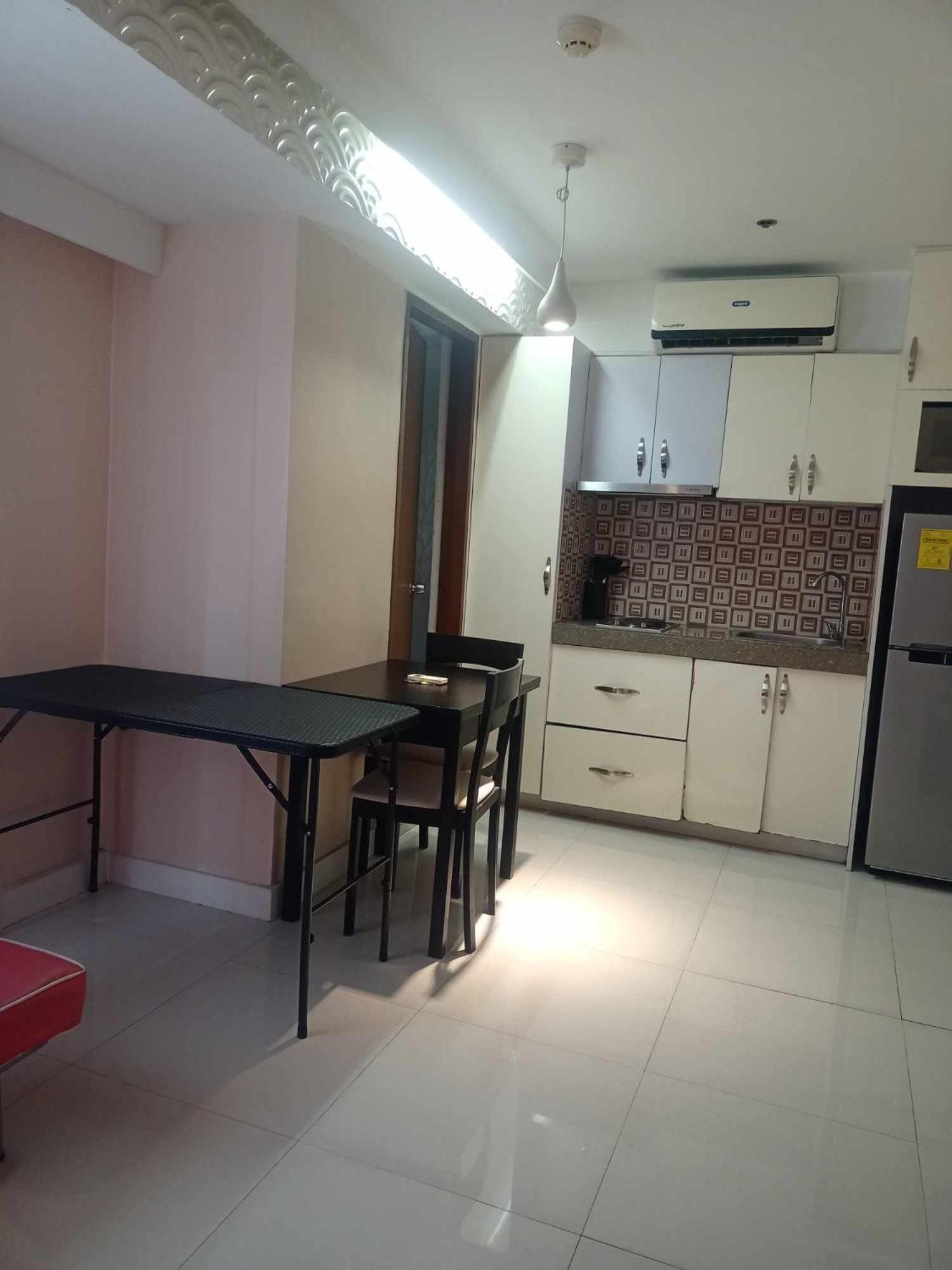 2 Bedrooms Units Forbes Area 5Th Avenue Bgc Center Маніла Екстер'єр фото