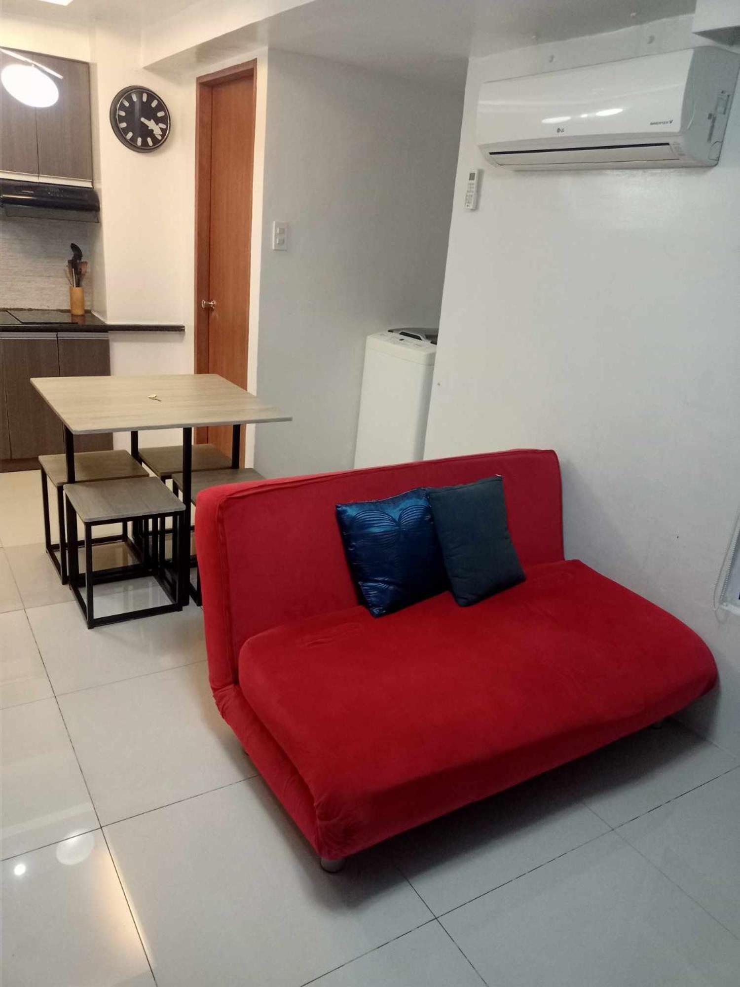 2 Bedrooms Units Forbes Area 5Th Avenue Bgc Center Маніла Екстер'єр фото