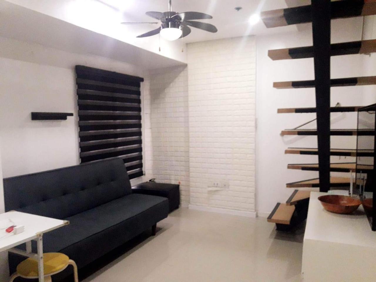 2 Bedrooms Units Forbes Area 5Th Avenue Bgc Center Маніла Екстер'єр фото