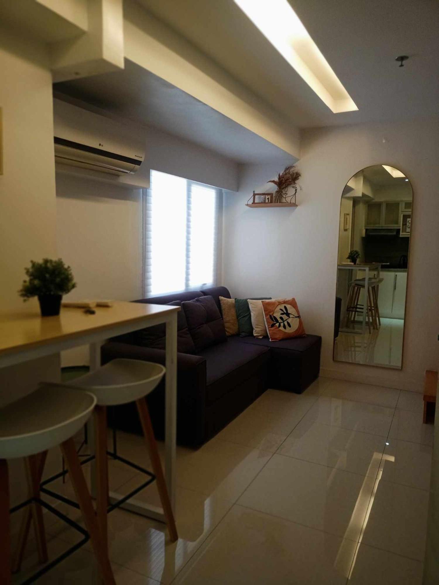 2 Bedrooms Units Forbes Area 5Th Avenue Bgc Center Маніла Екстер'єр фото