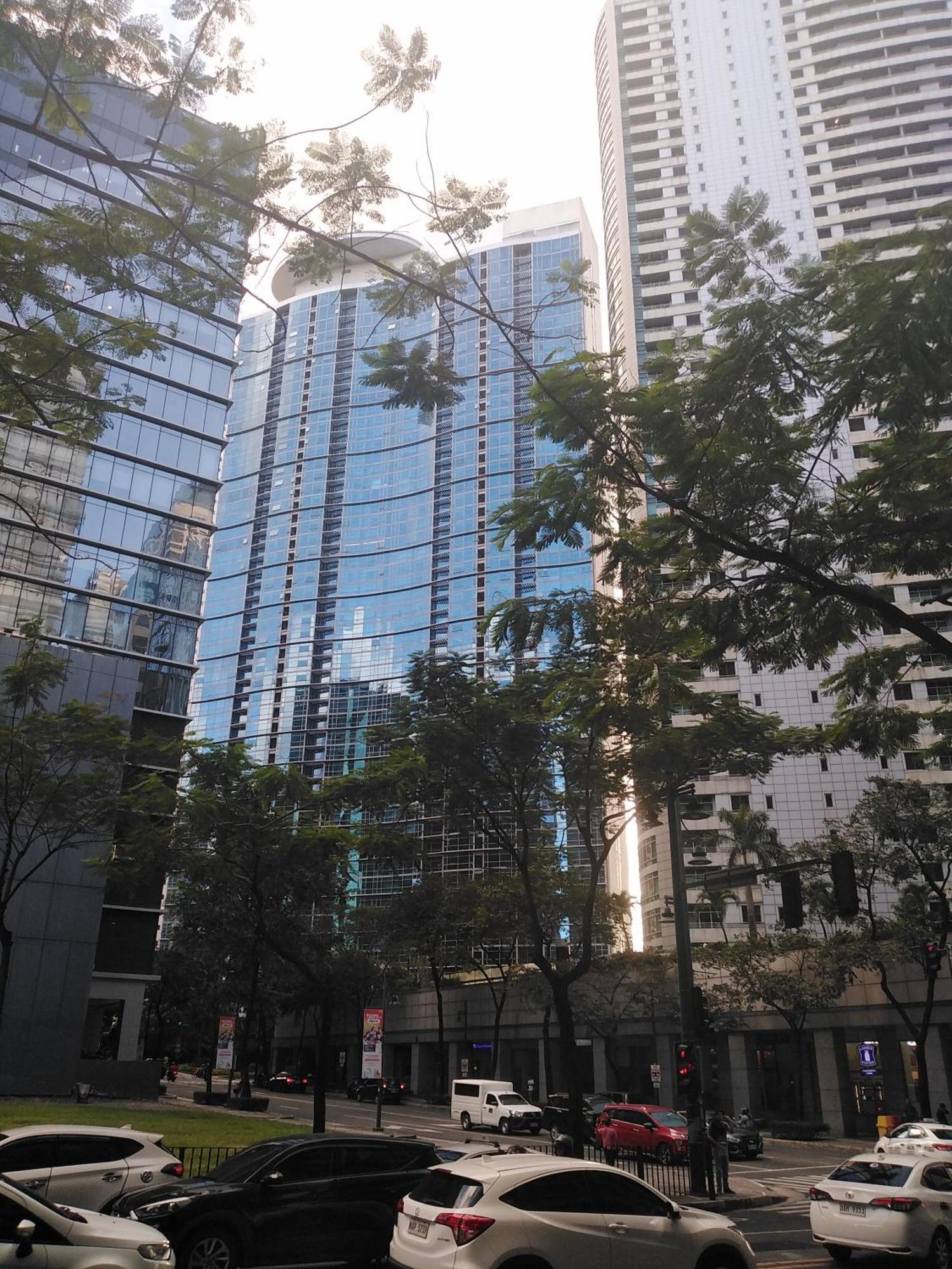 2 Bedrooms Units Forbes Area 5Th Avenue Bgc Center Маніла Екстер'єр фото